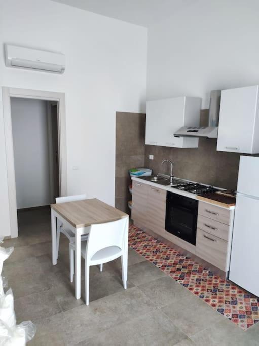 Appartamento Sul Mare Con Parcheggio Privato Monopoli Eksteriør billede